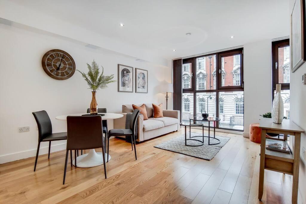 Br2 - Stunning 1 Bed Heart Of Borough Londra